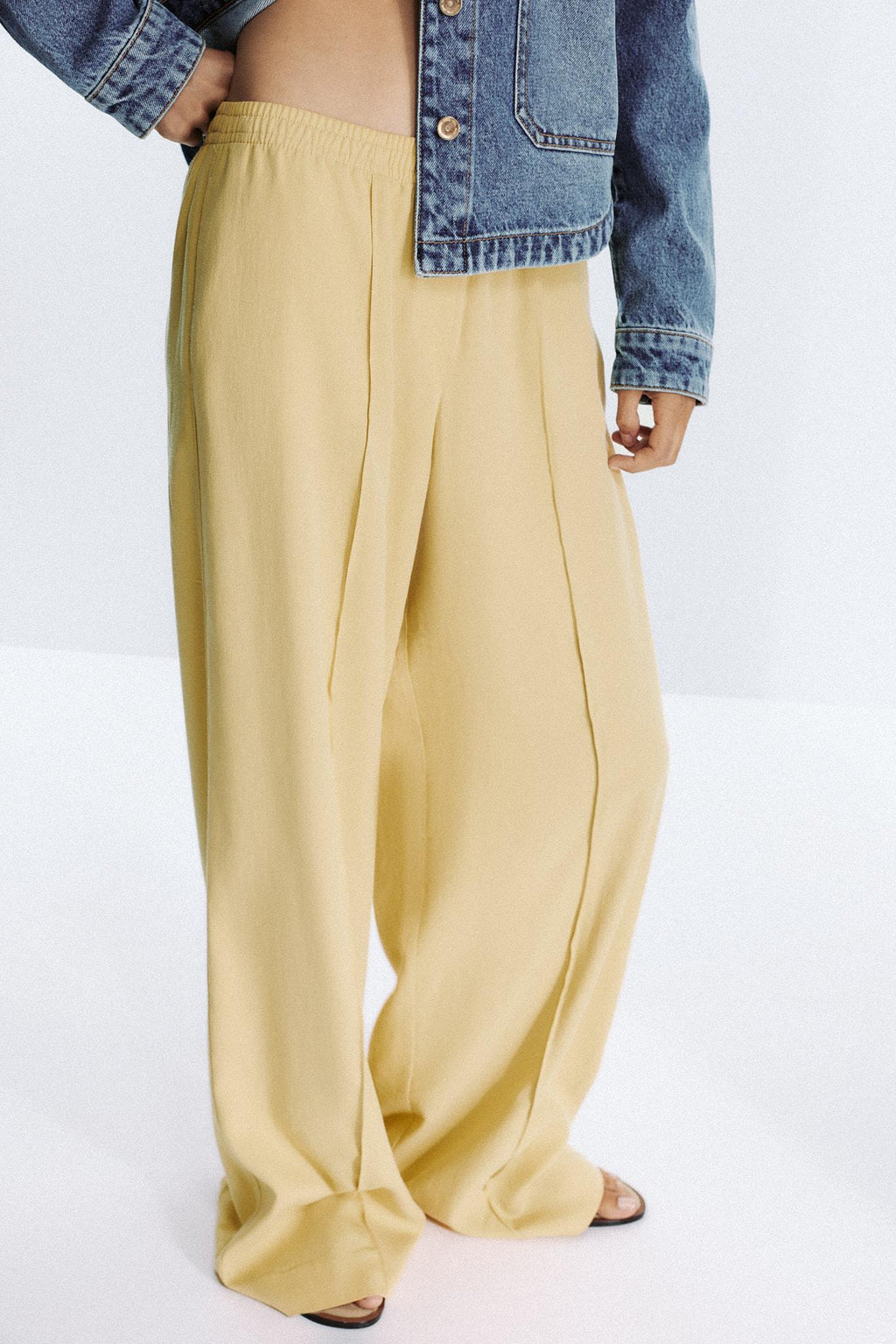 Zara Pantalón Ancho Nervio - Amarillo
