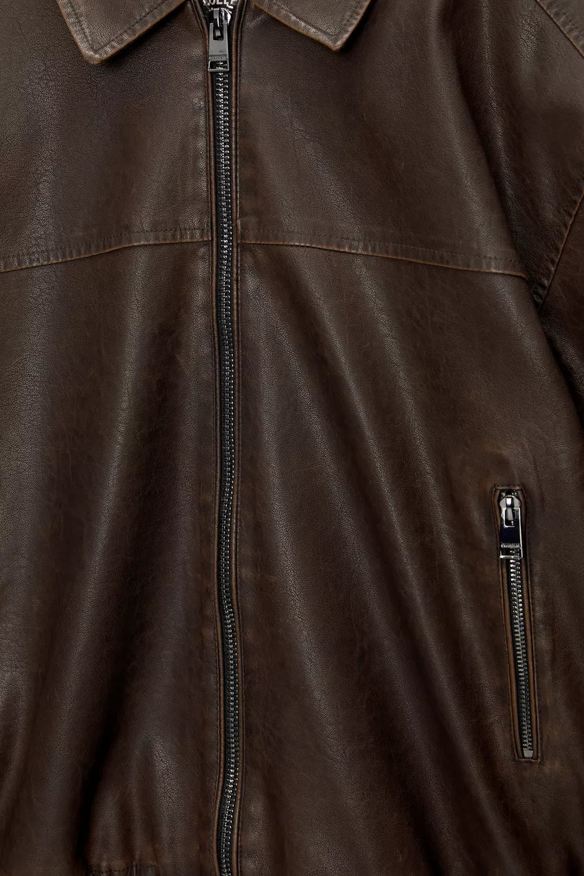 Cazadora dad efecto piel marrón antiguo Pull&Bear