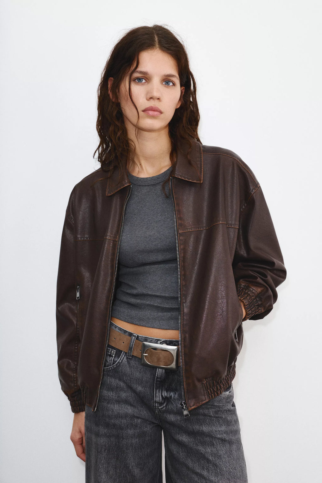 Cazadora dad efecto piel marrón antiguo Pull&Bear