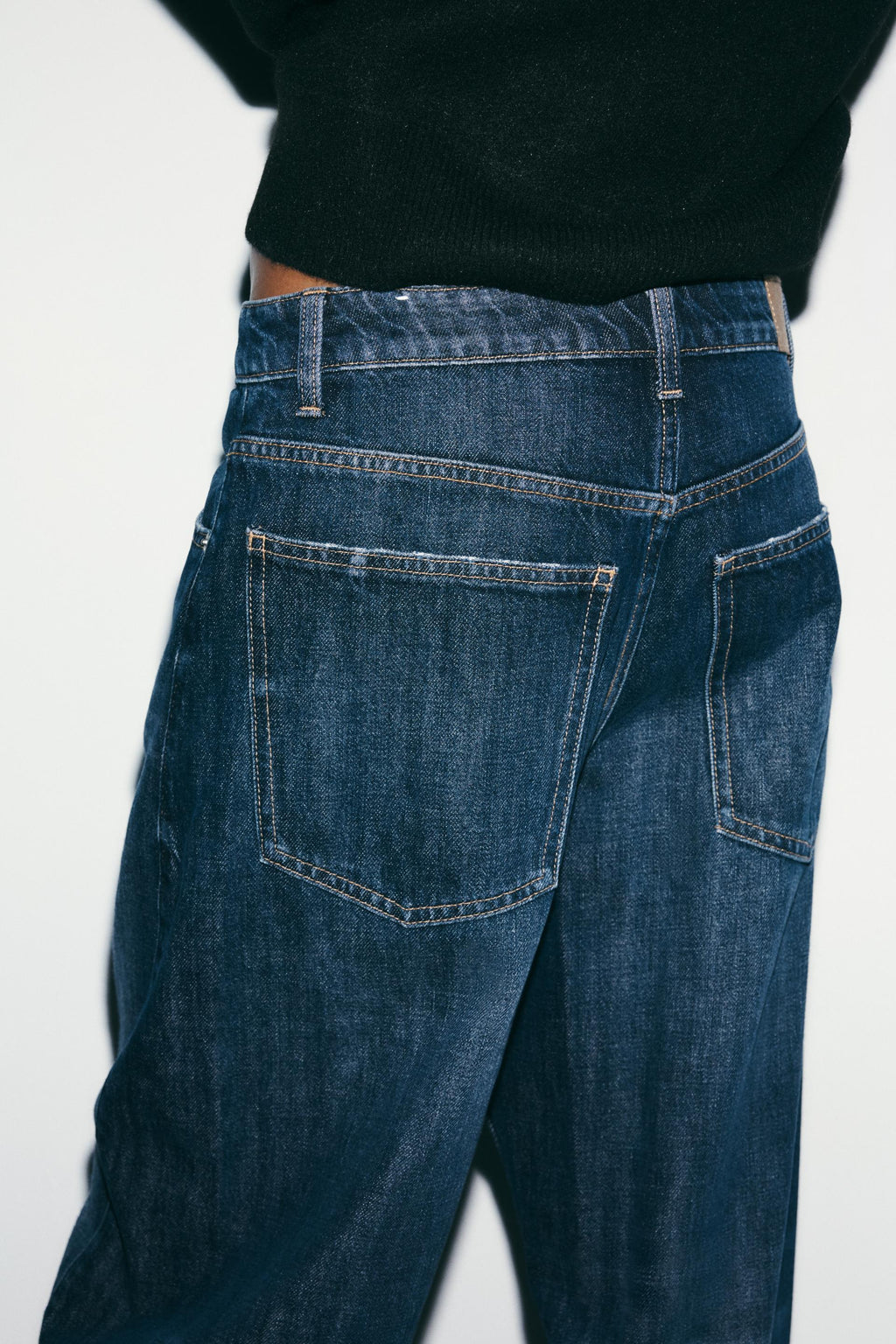 Zara Jeans TRF Baggy Barrel Tiro Medio - Marino