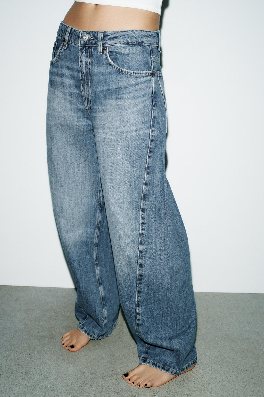 Zara Jeans TRF Baggy Barrel Tiro Medio - Azul