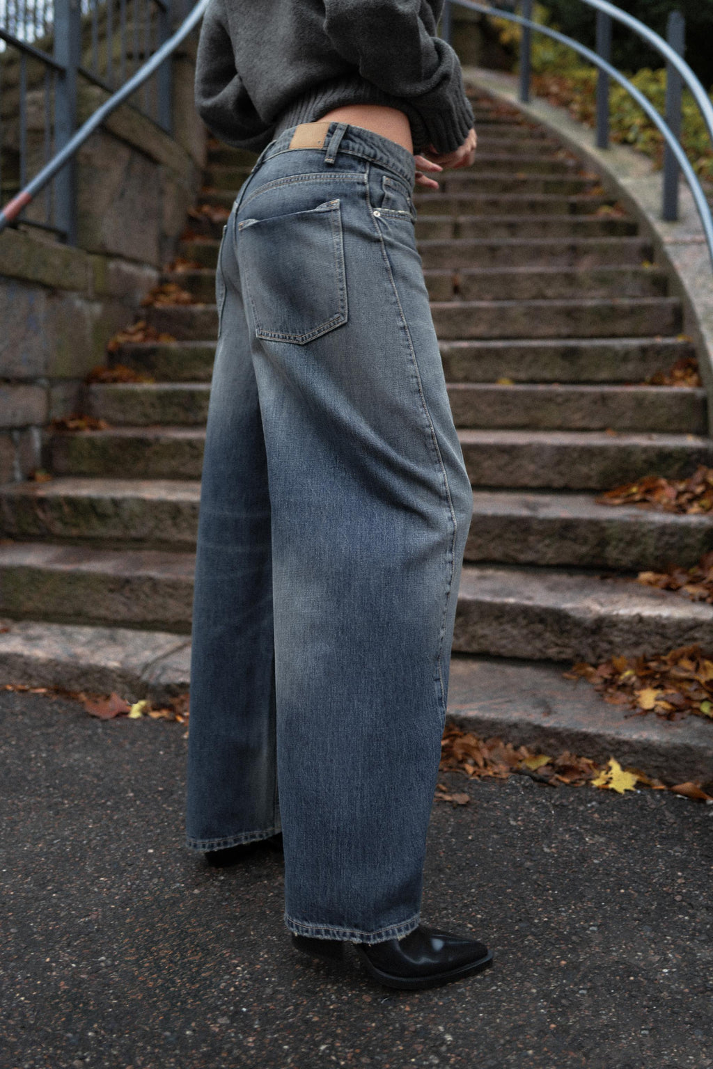 Zara Jeans TRF Baggy Barrel Tiro Medio - Azul