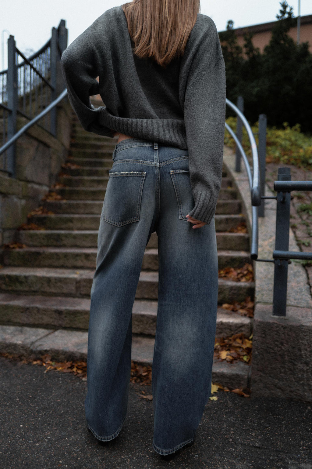 Zara Jeans TRF Baggy Barrel Tiro Medio - Azul