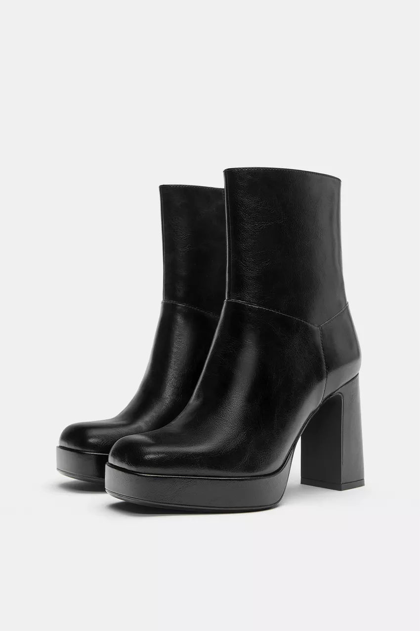Botines tacón plataforma Pull&Bear Negro