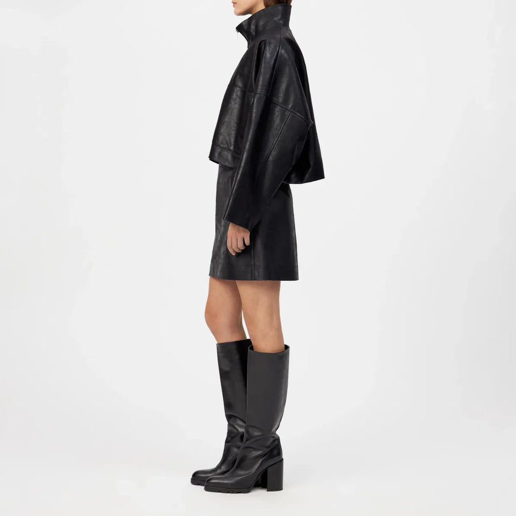 Chaqueta Etérea efecto piel negra