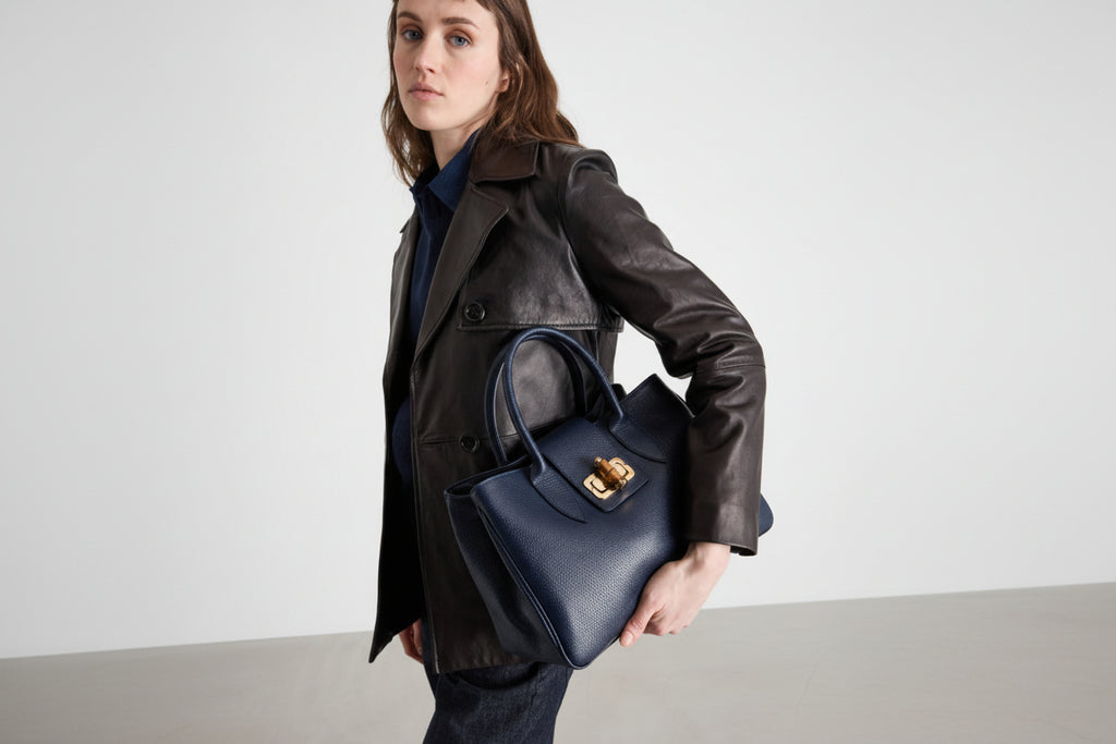 Bolso Bambú Gigi by Gia — Piel Bovina Azul Navy