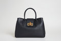 Bolso Bambú Gigi by Gia — Piel Bovina Negro