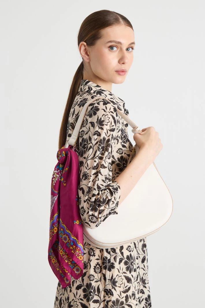 Foulard Gigi by Gia — Sarga de Seda