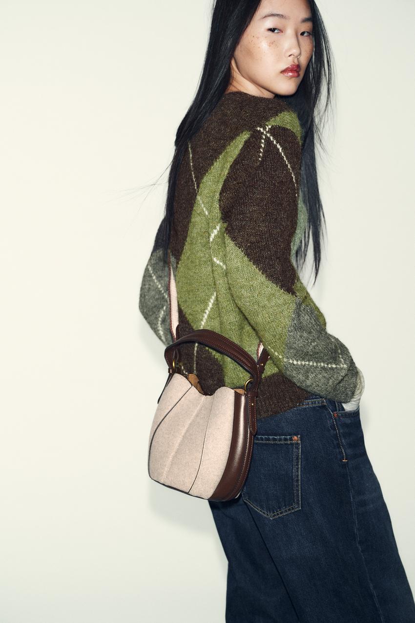 Bolso Saca con Pespuntes en Tejido Beige y Marrón Chocolate