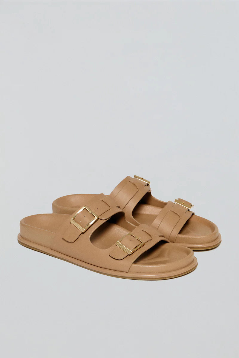 Sandalia Bio Camel Blake con Hebillas