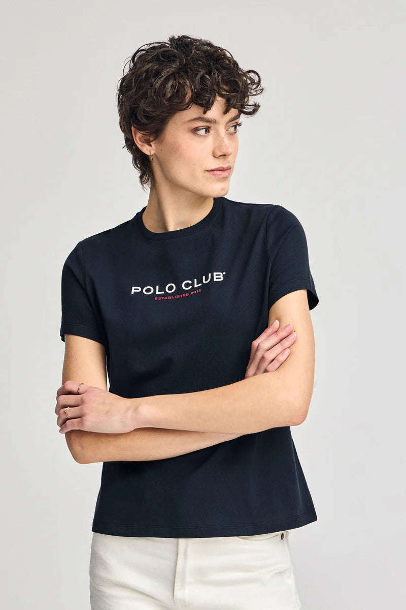 Camiseta Básica Azul Marino con Logo Engomado Polo Club