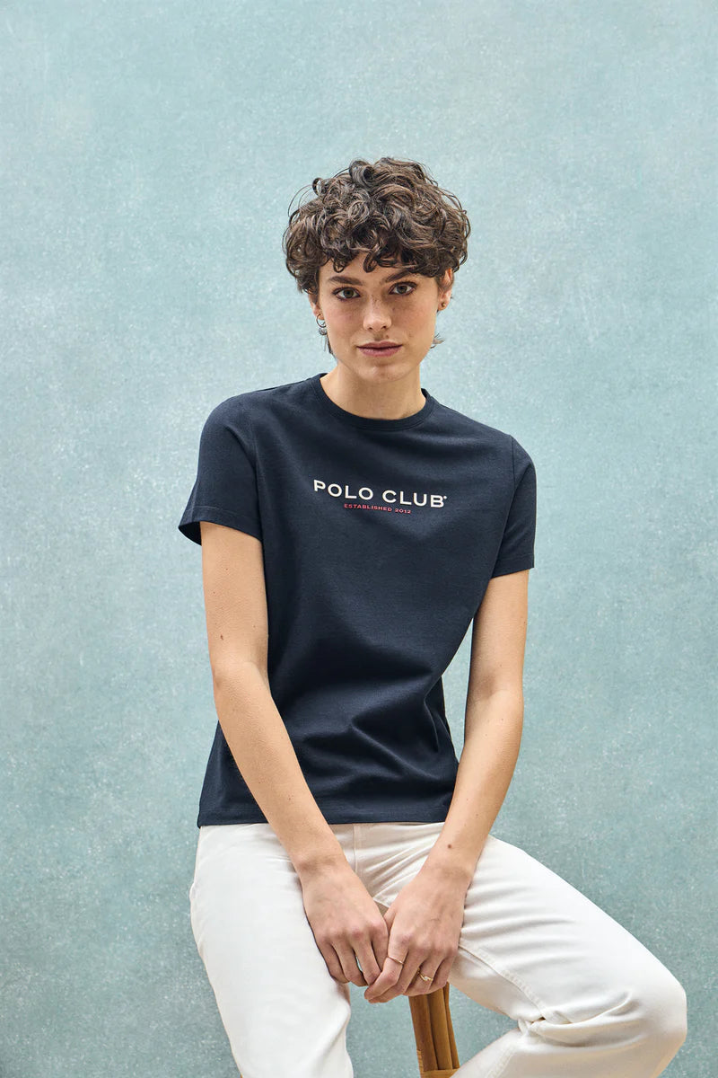 Camiseta Básica Azul Marino con Logo Engomado Polo Club