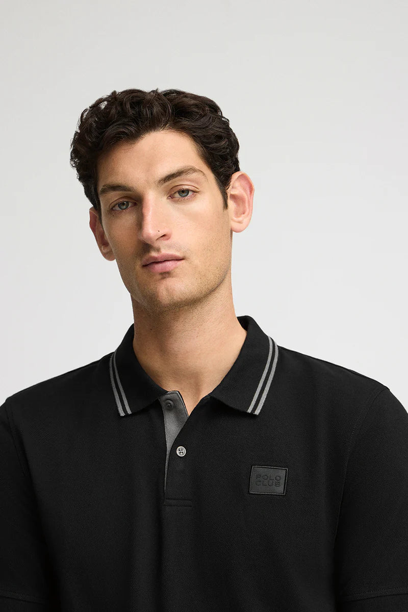 Polo negro de piqué con parche Polo Club