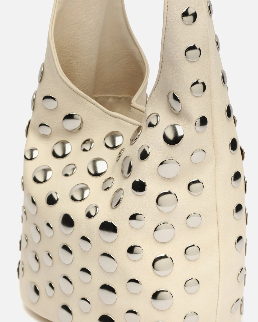 Bolso de hombro pequeño con detalles metálicos Tudi - Beige