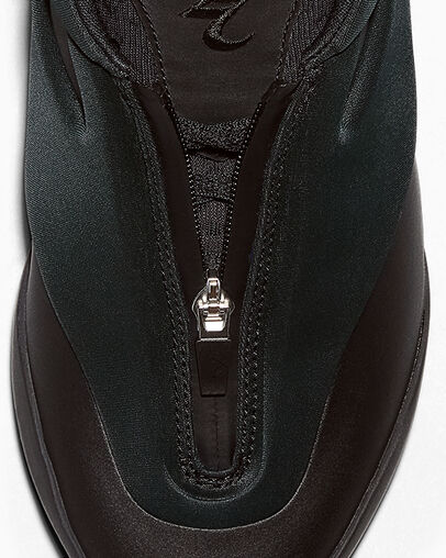 Converse SHAI 001 Negro - EN UNA LIGA PROPIA