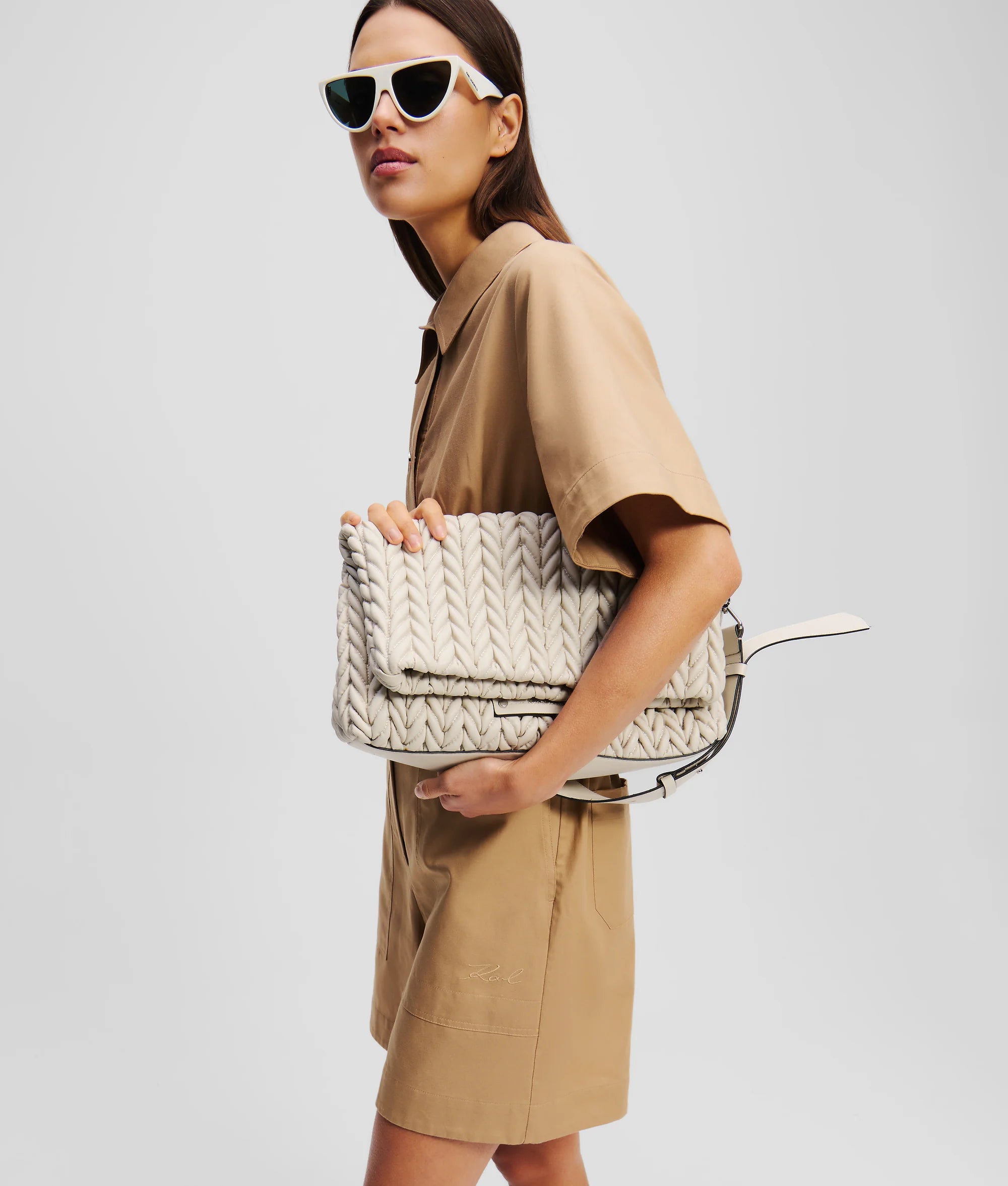 KARL LAGERFELD K/WEAVE LARGE SHOULDER BAG - Cemento