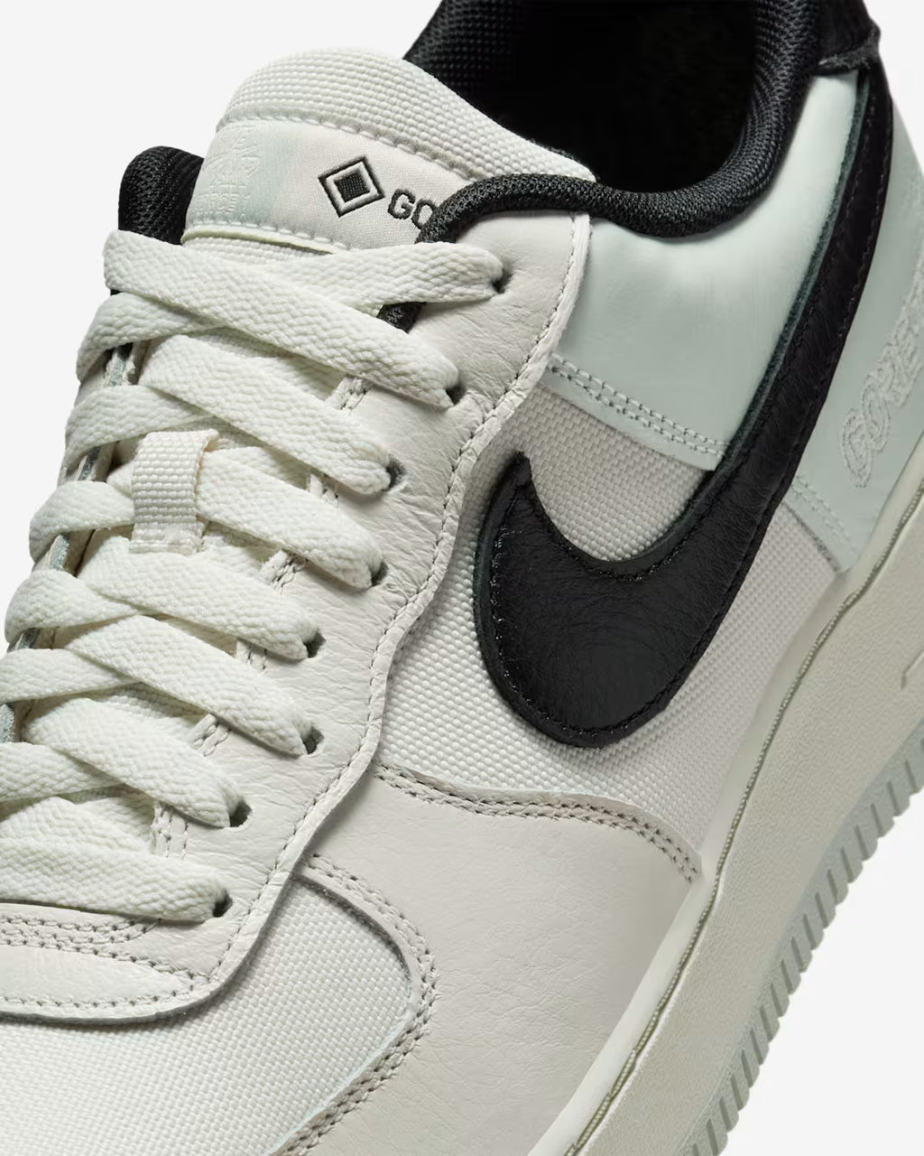 Nike Air Force 1 GORE-TEX Negro Blanco