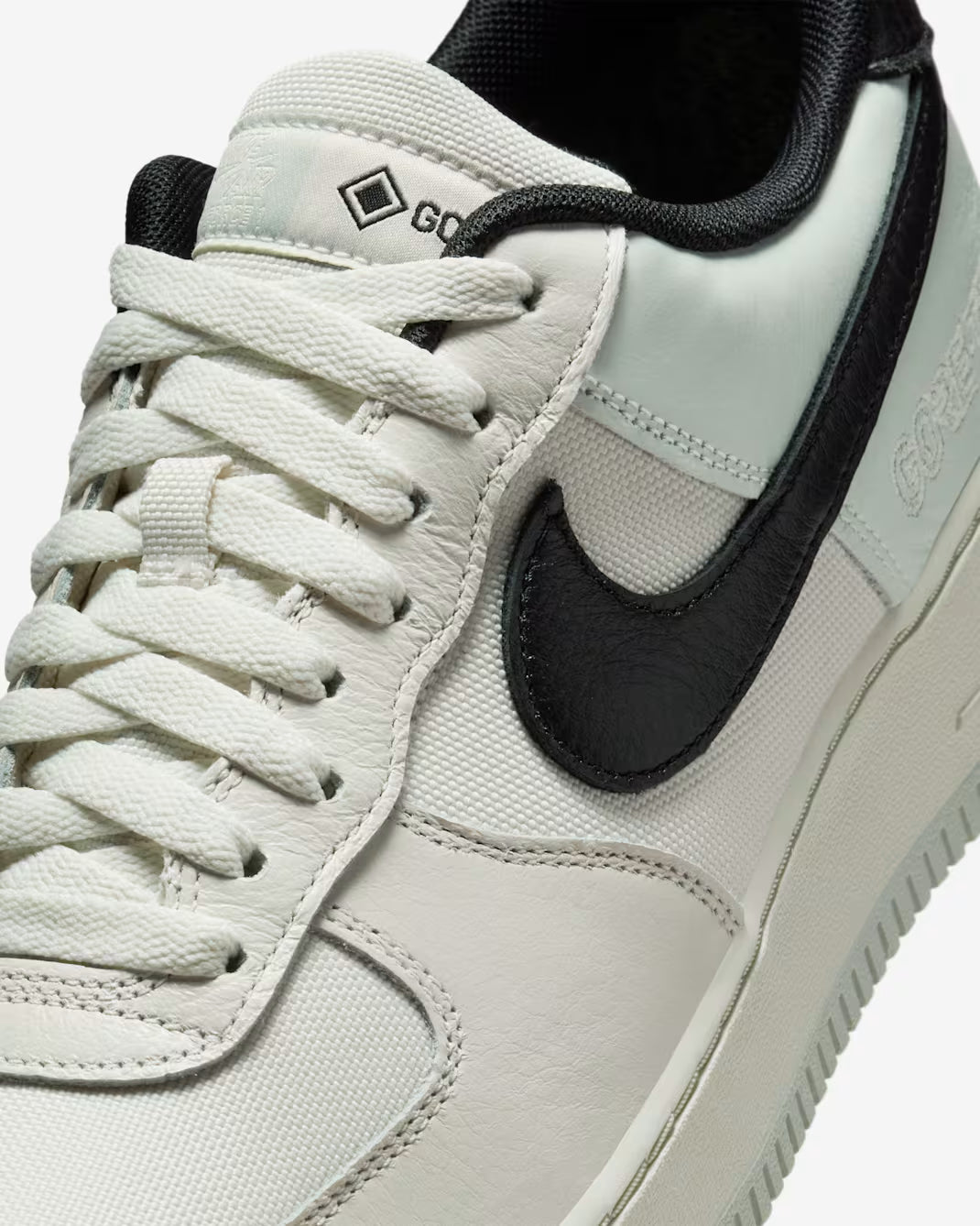 Nike Air Force 1 GORE-TEX Negro Blanco