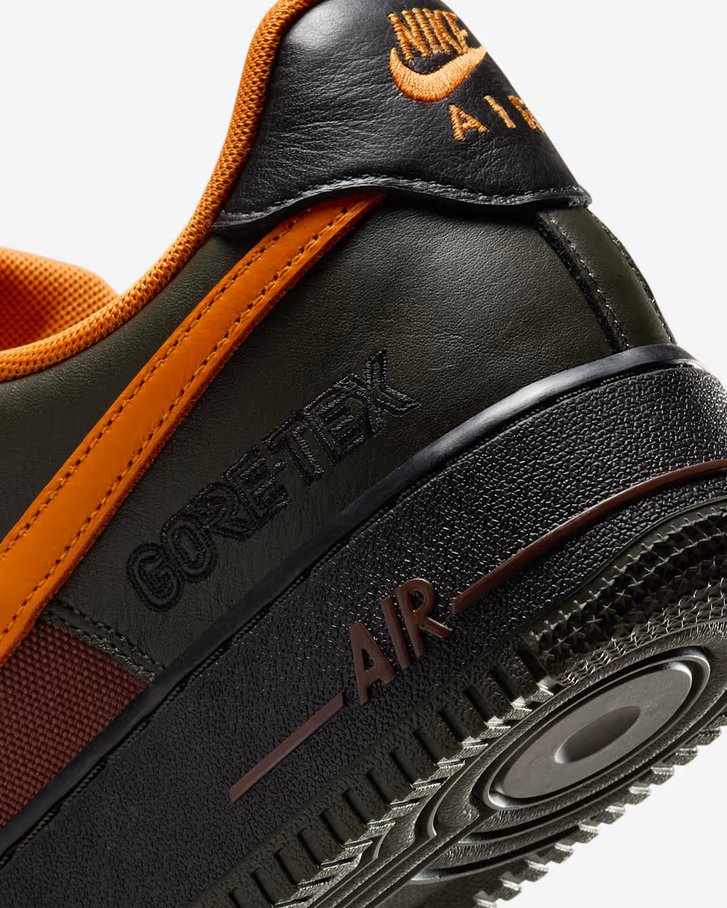 Nike Air Force 1 GORE-TEX Chocolate Naranja