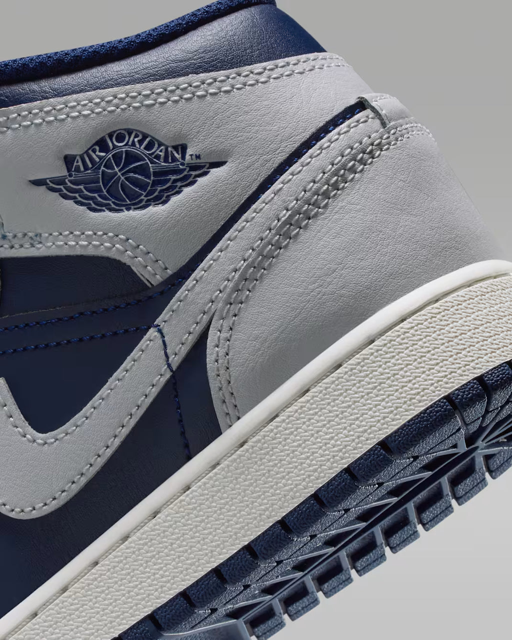 Air Jordan 1 Mid Gris Azul