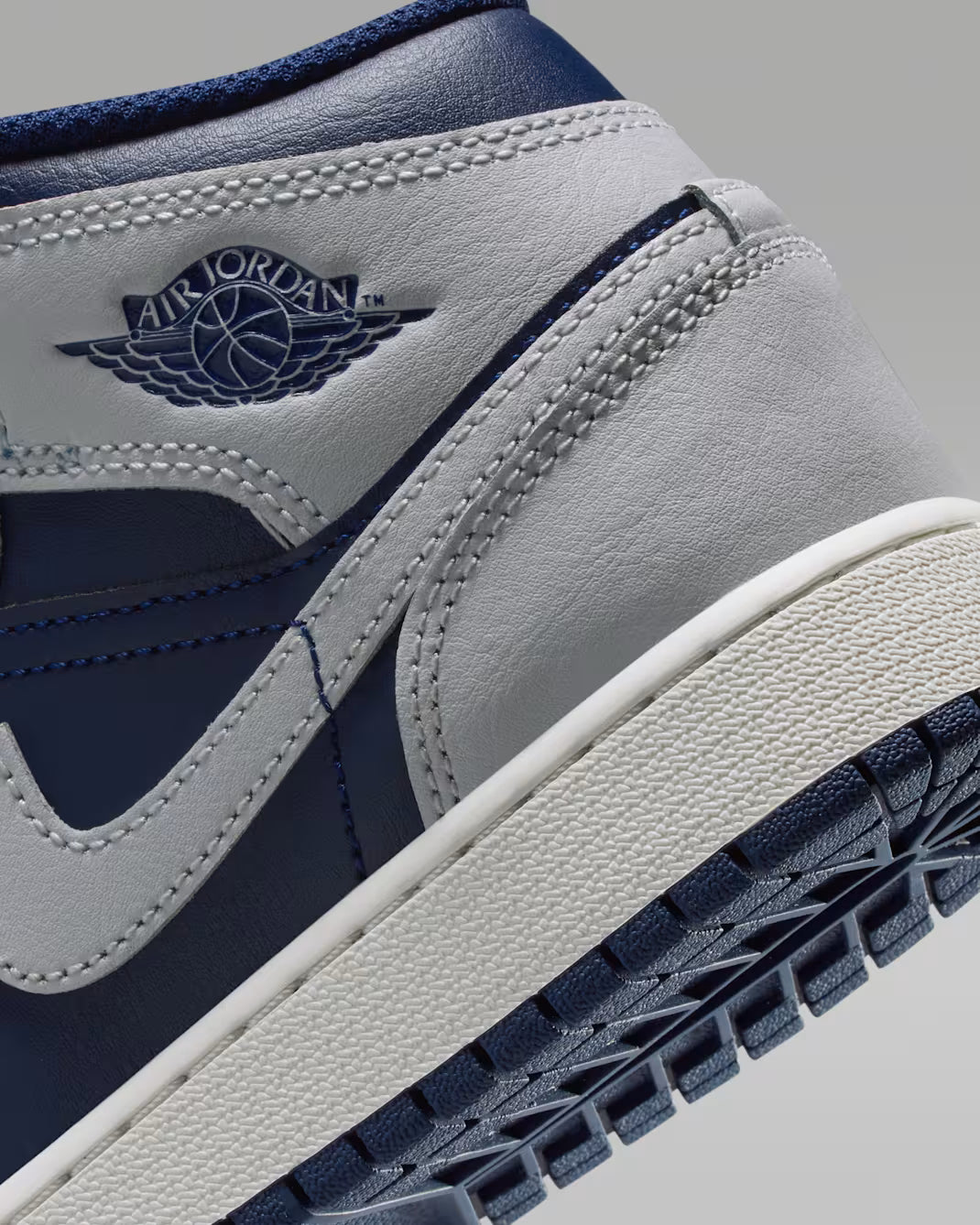 Air Jordan 1 Mid Gris Azul