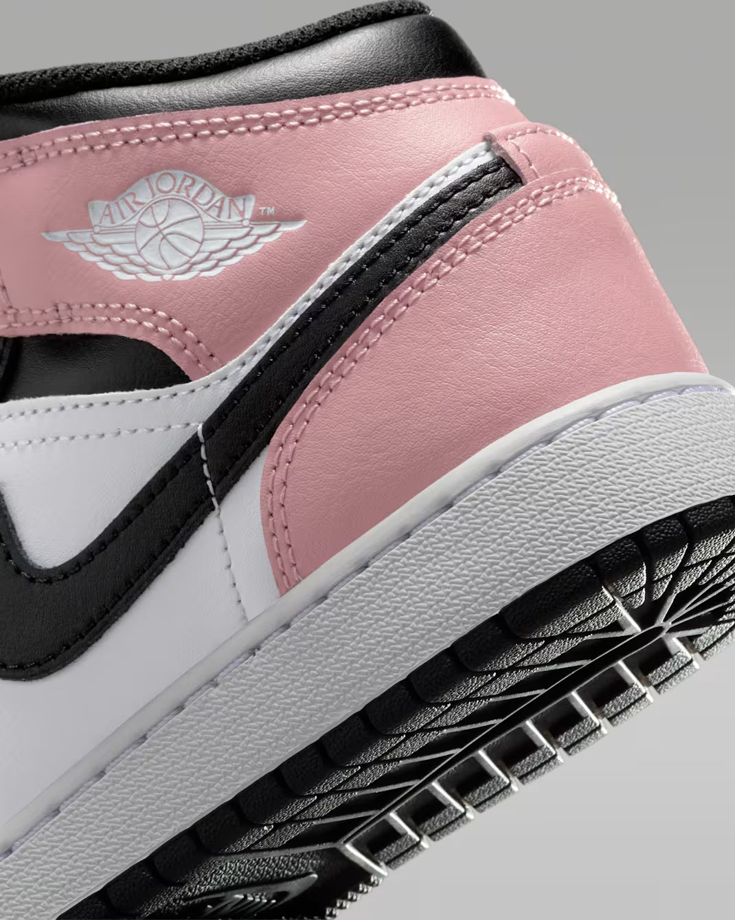 Air Jordan 1 Mid Rosa Negro