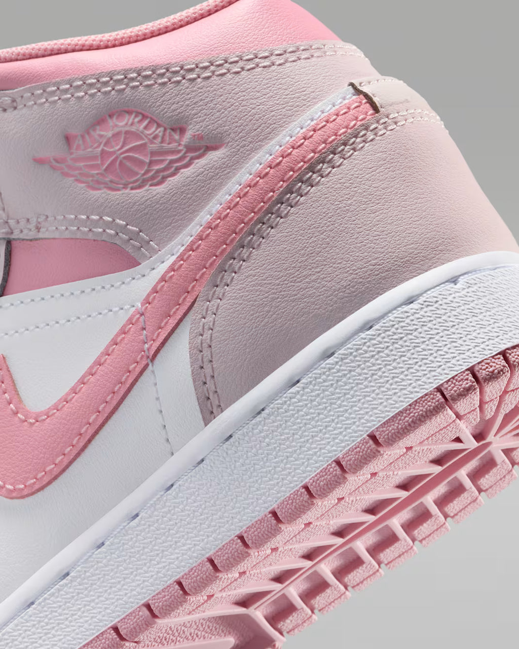 Air Jordan 1 Mid Rosa Bebé