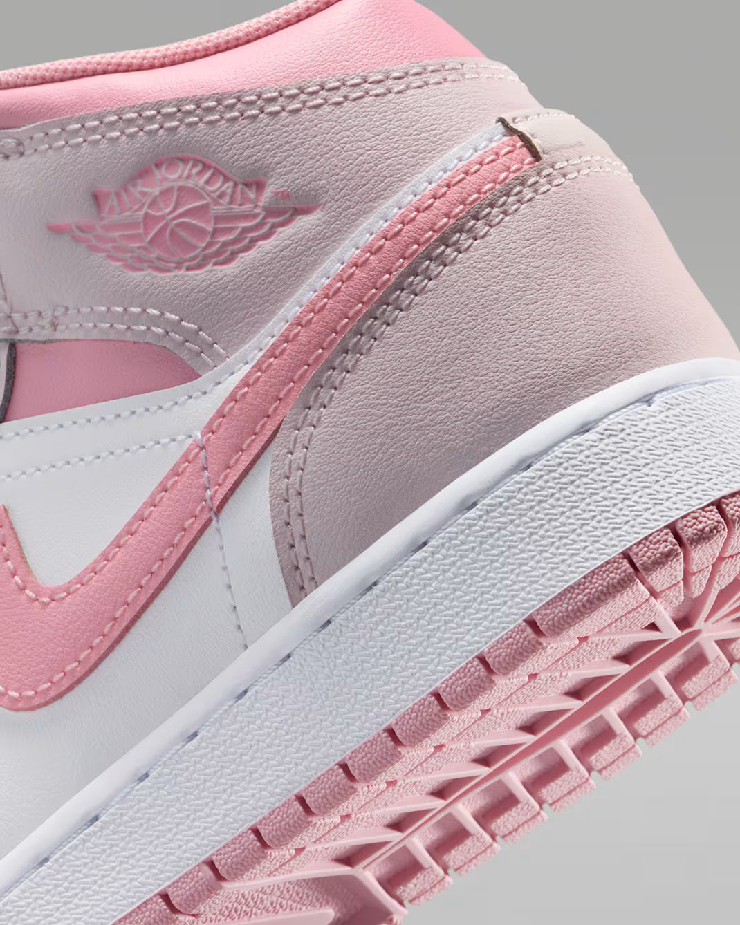 Air Jordan 1 Mid Rosa Bebé