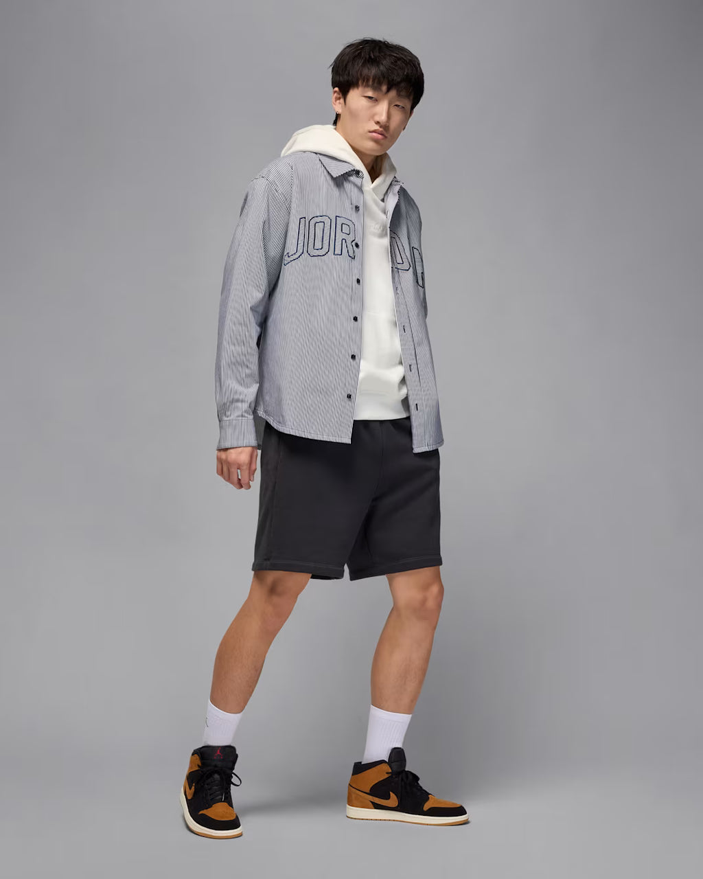 Air Jordan 1 Mid Negro Naranja Ladrillo