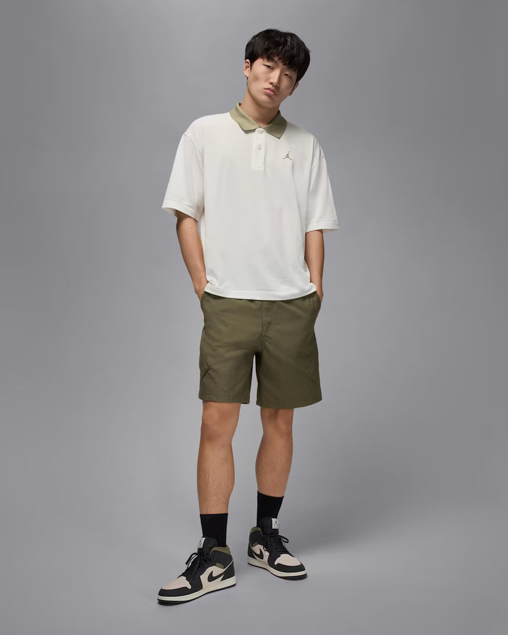 Air Jordan 1 Mid Negro Blanco Oliva