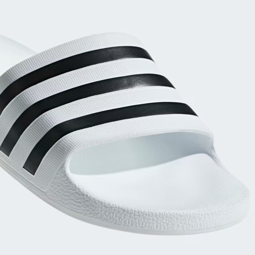 Chancla Adilette Aqua Cloud White / Core Black / Cloud White