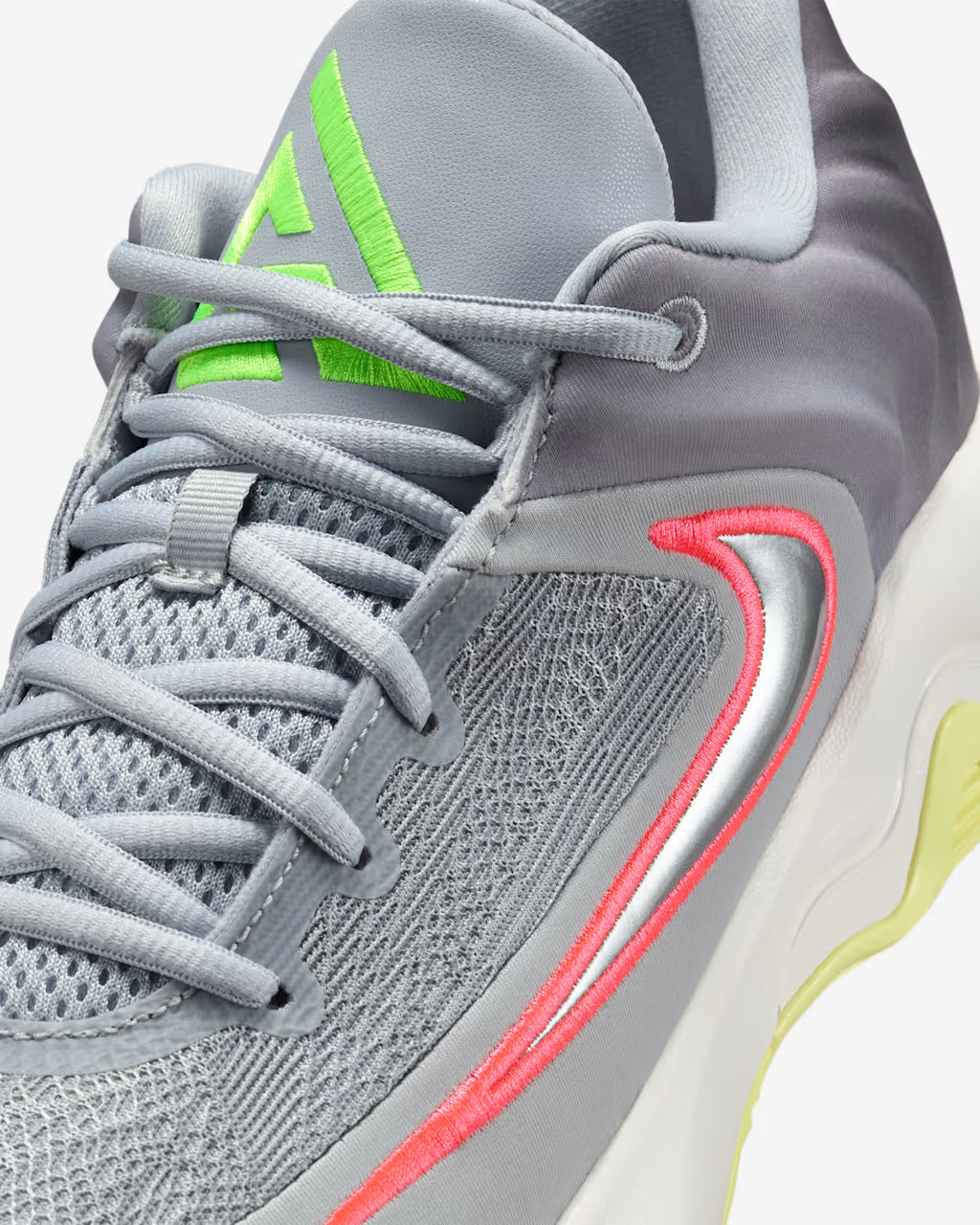 Giannis Immortality 4 Gris Naranja Verde