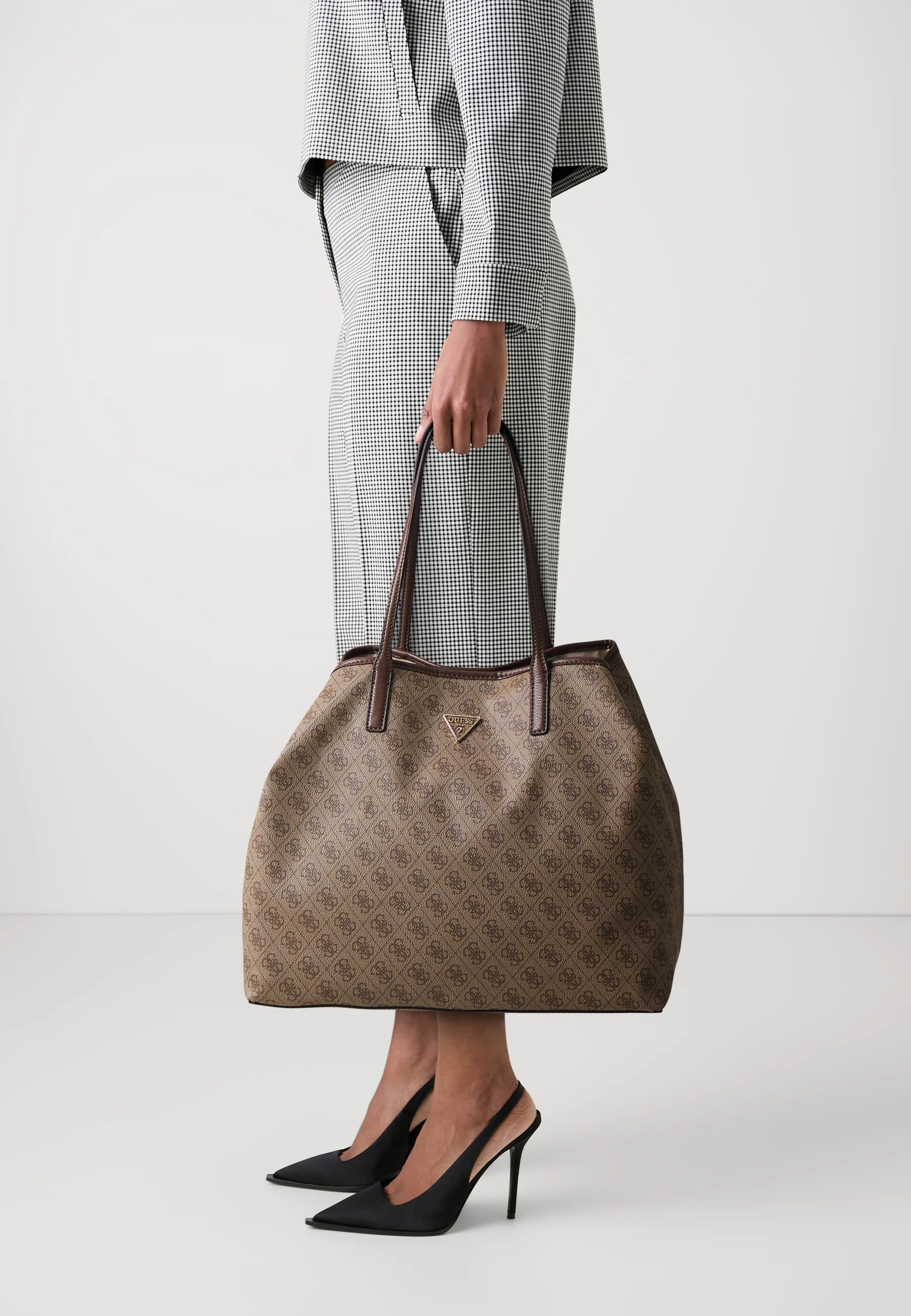 GUESS BOLSO VICTTORIA 2 IN  1 TOTE SET  latte/brown