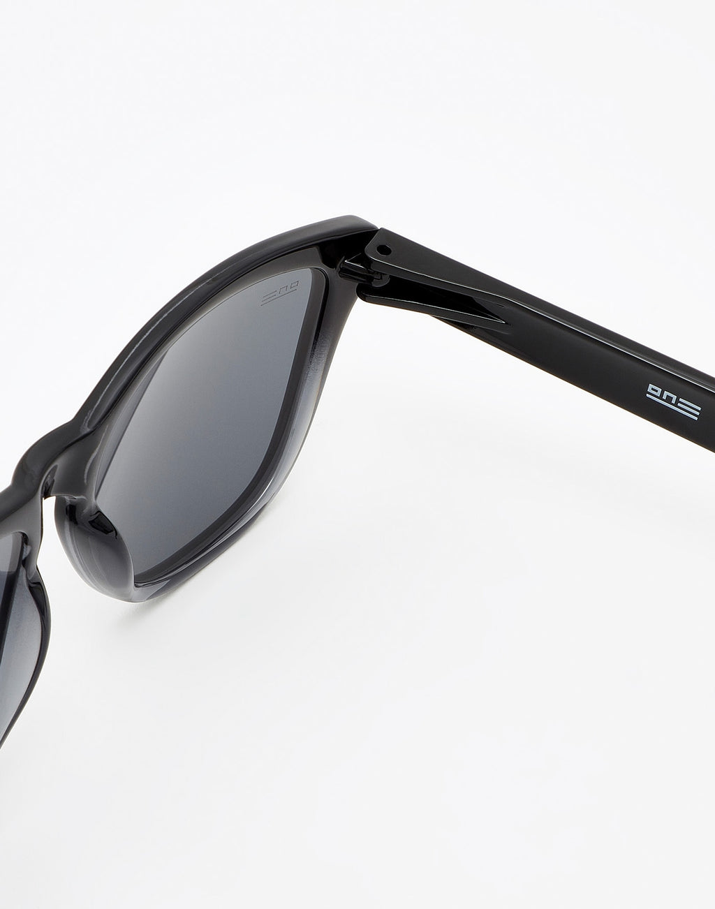 ONE - POLARIZED FUSION DARK black