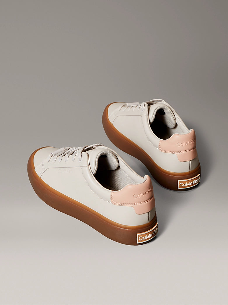 Zapatillas de piel lisa con logo grabado chateau/cashew/tuscany