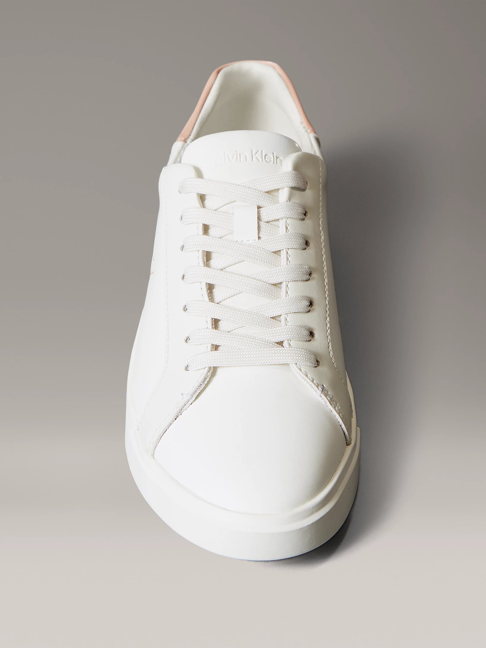 Zapatillas Calvin Klein Piel Logo Distintivo Lily White/Tuscany