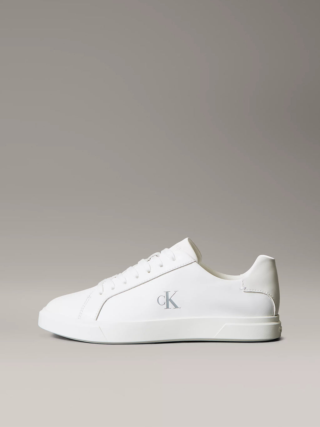 Zapatillas Calvin Klein Piel Logo Distintivo Triple Bright White