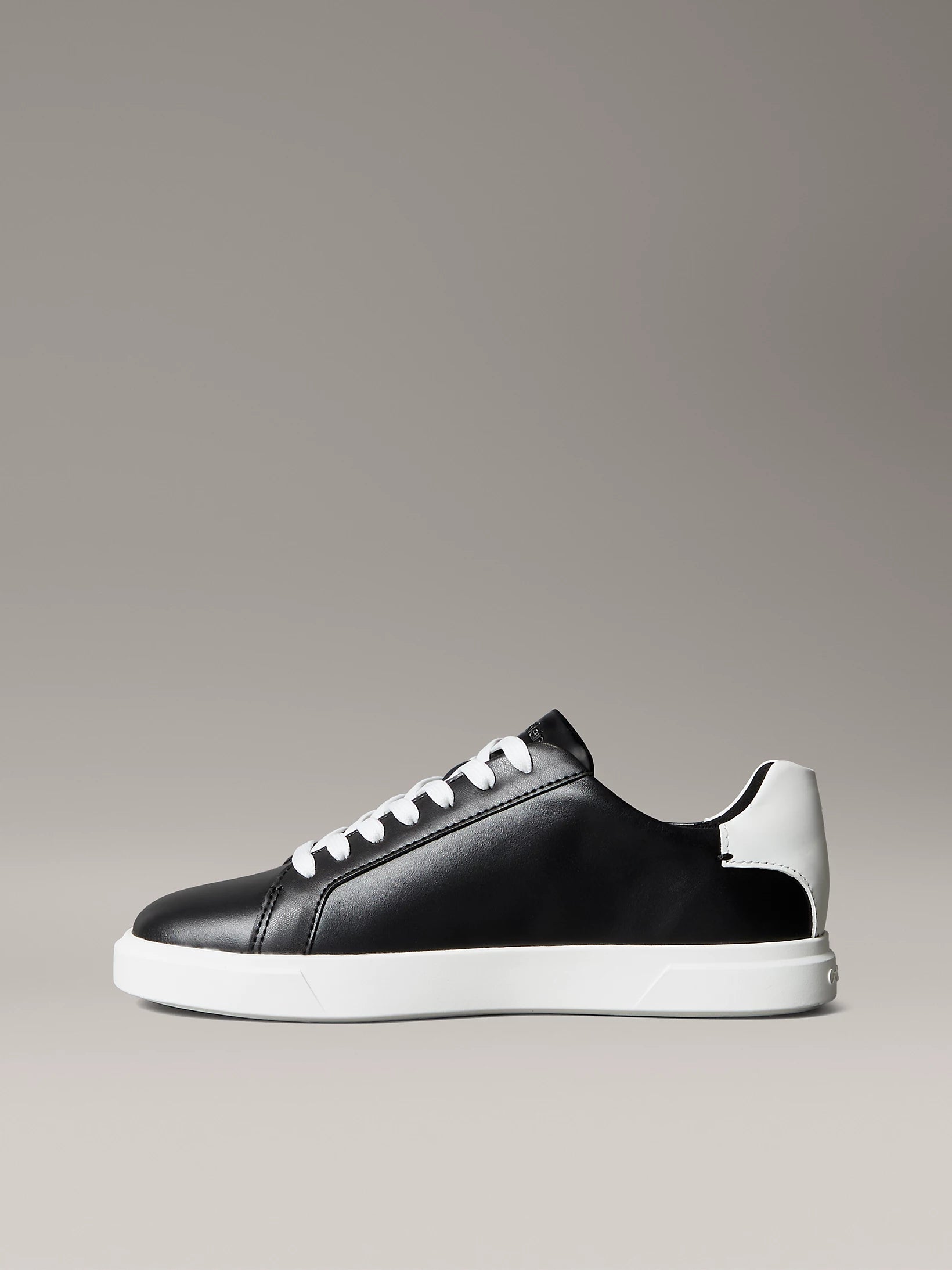 Zapatillas Calvin Klein Piel Logo Distintivo Black