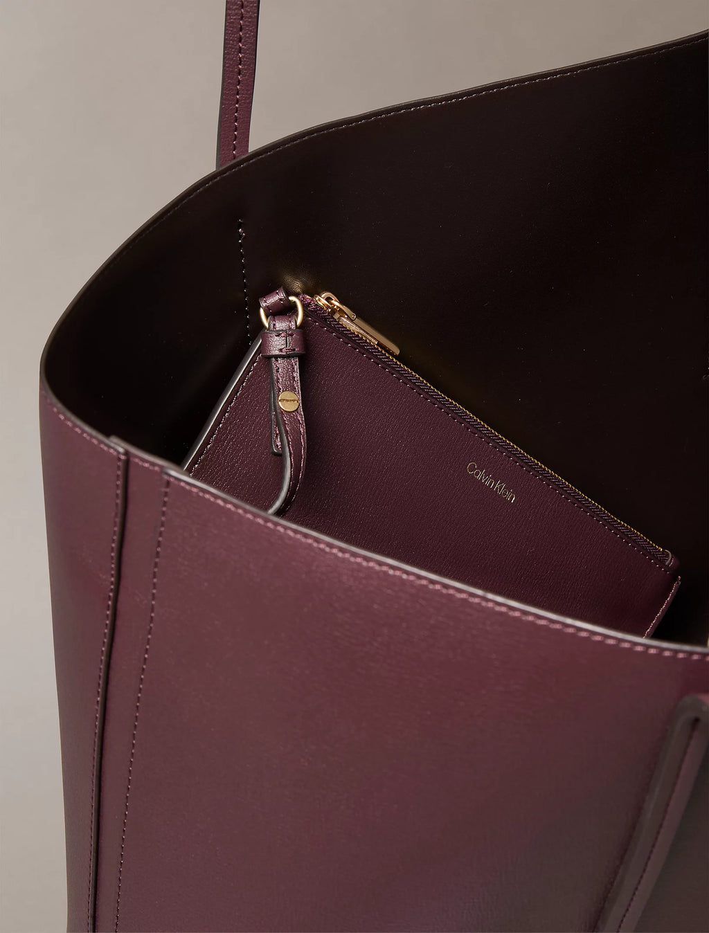 Bolso tote con logo en lámina metálica Fudge/Espresso