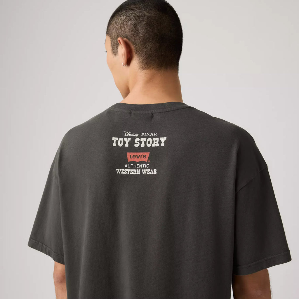 Levi's Camiseta Boxy Toy Story Woody Saddleman - Caqui Multicolor