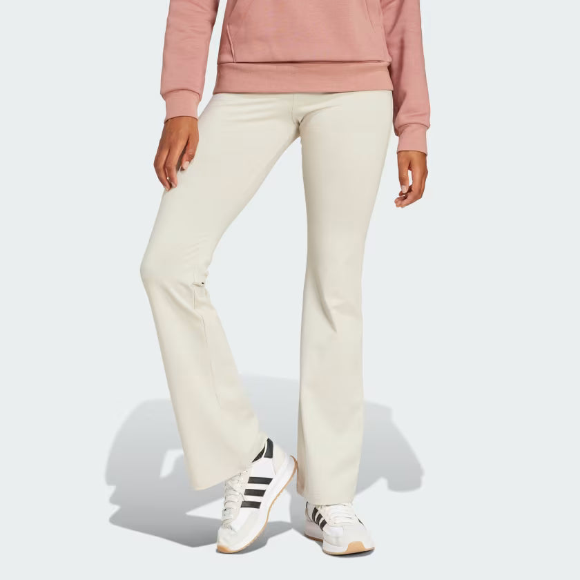 Mallas Essentials Small Logo Flared Beige/White