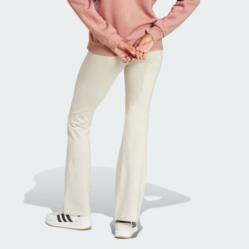 Mallas Essentials Small Logo Flared Beige/White