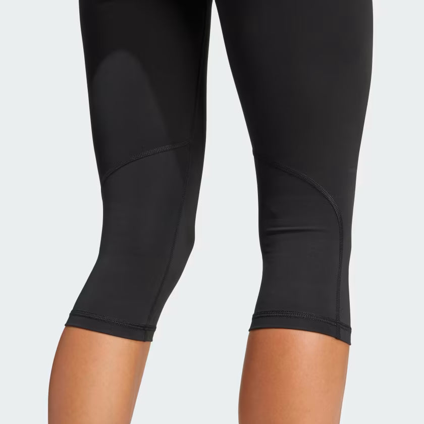 Mallas Techfit Capri Negras