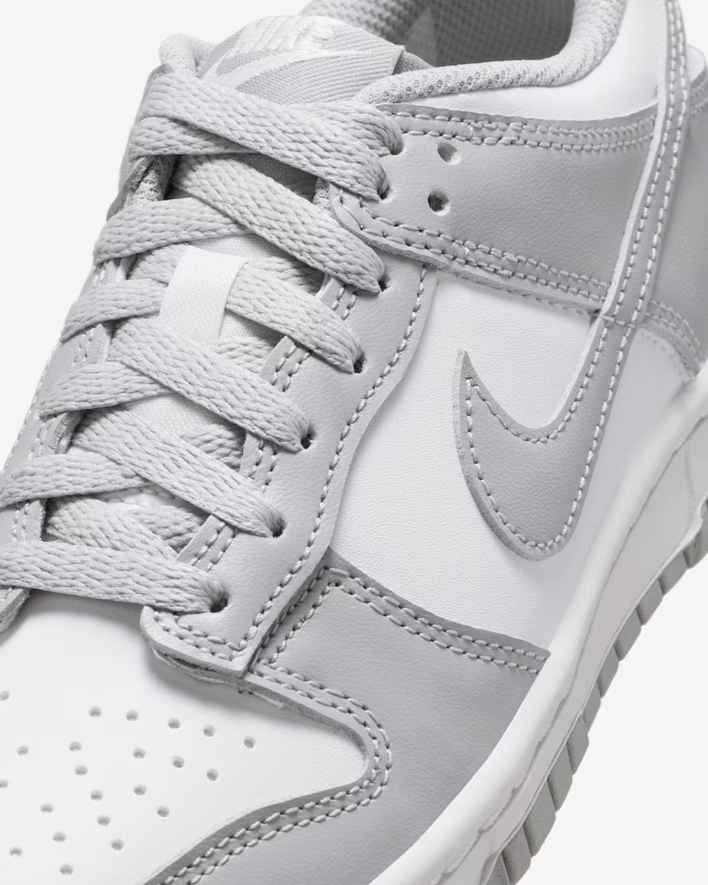 Nike Dunk Low Blanco Gris