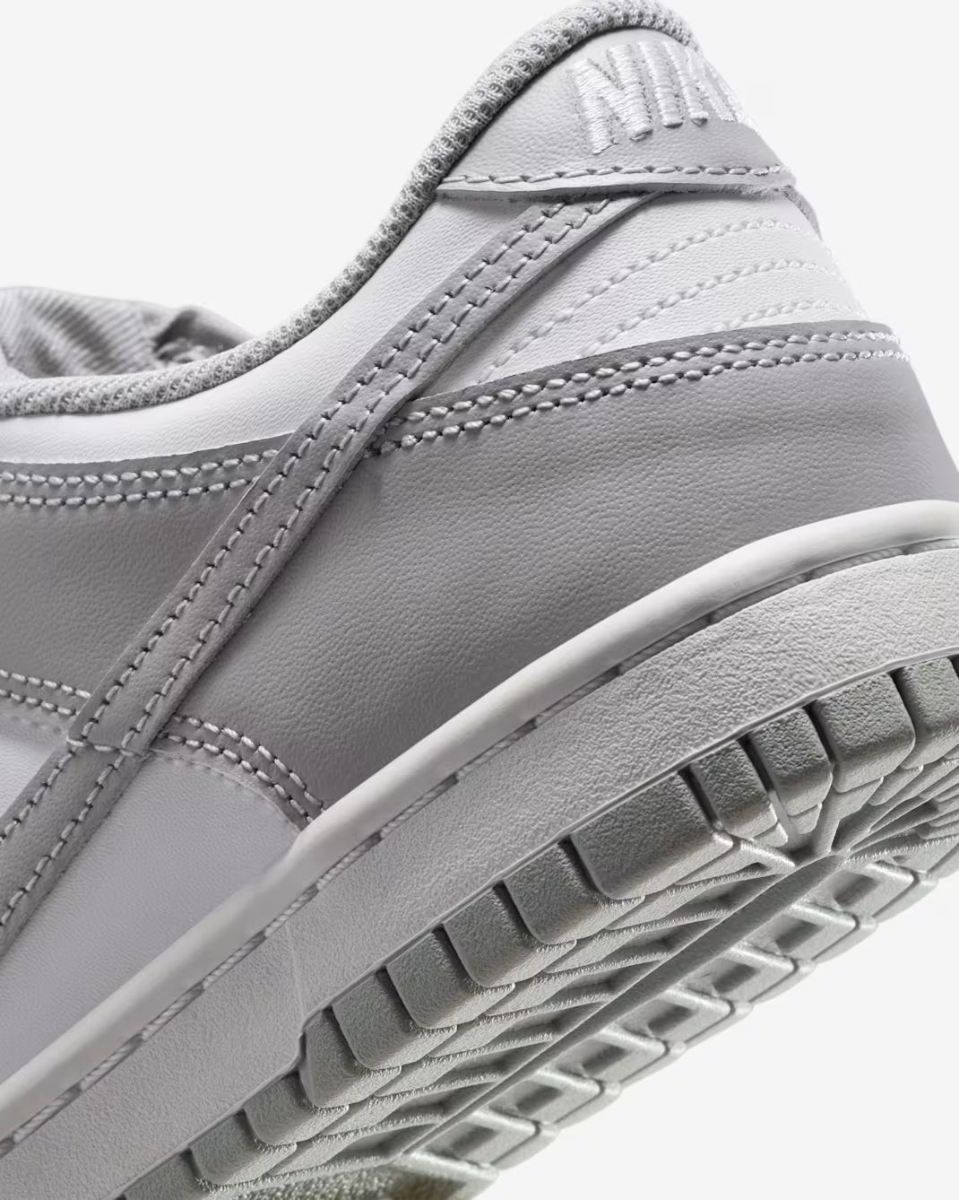 Nike Dunk Low Blanco Gris