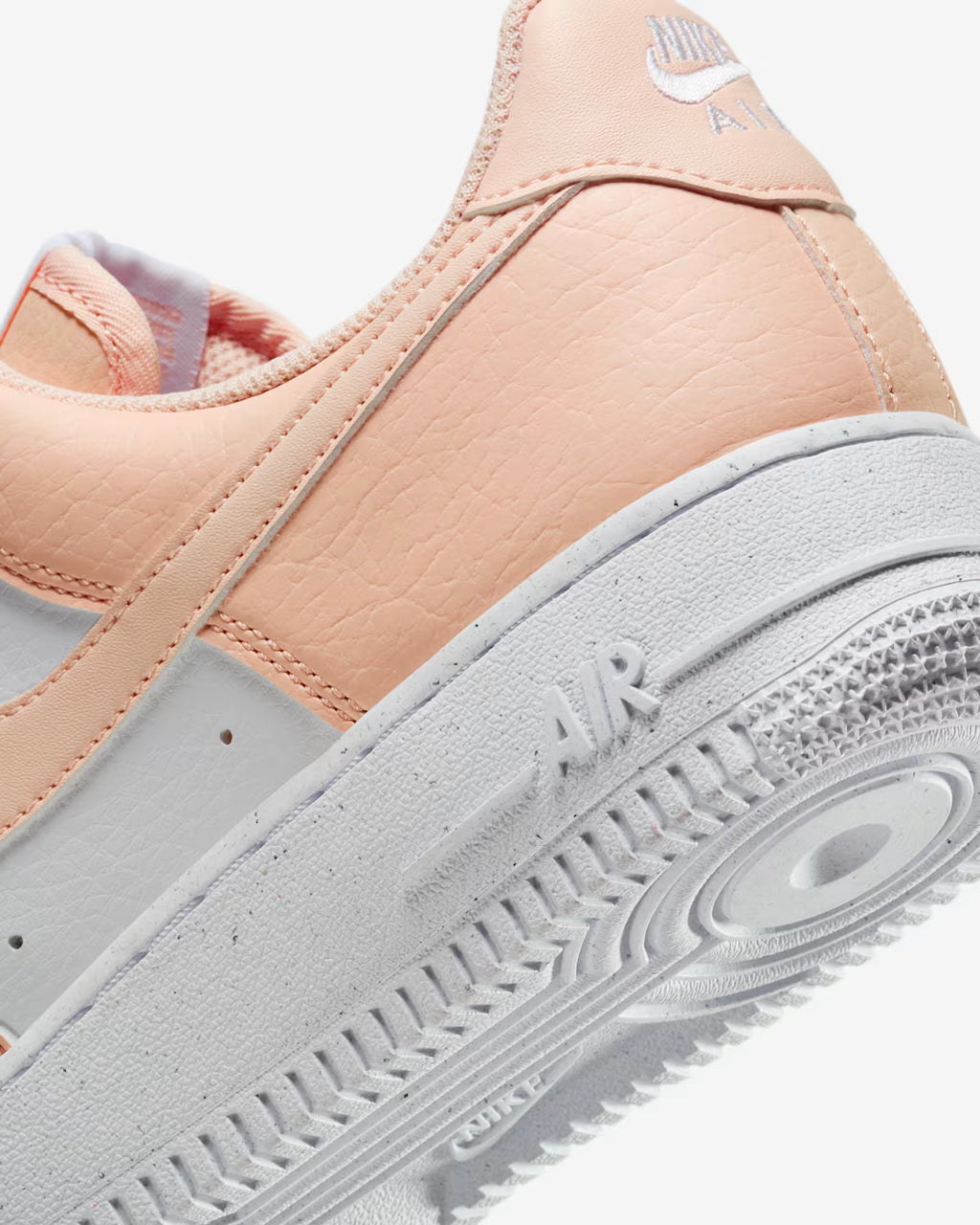 Nike Air Force 1 '07 Next Nature Blanco Salmón