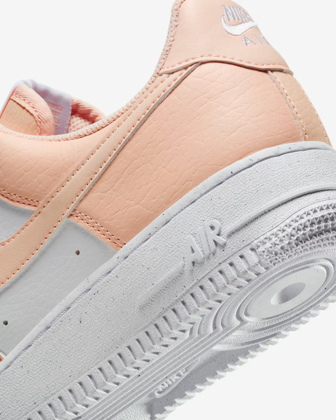 Nike Air Force 1 '07 Next Nature Blanco Salmón