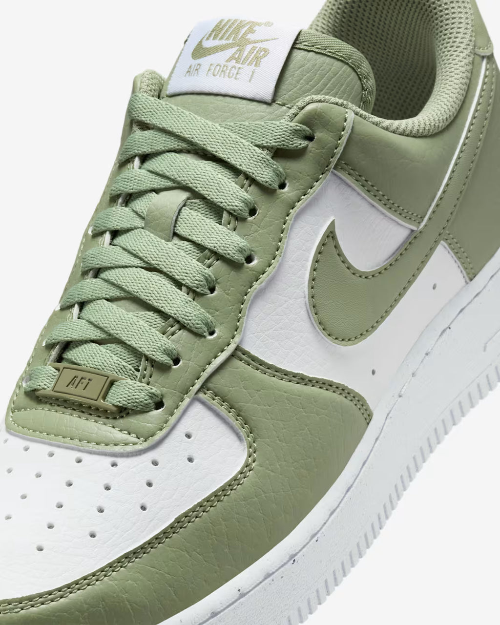 Nike Air Force 1 '07 Next Nature Blanco Oliva