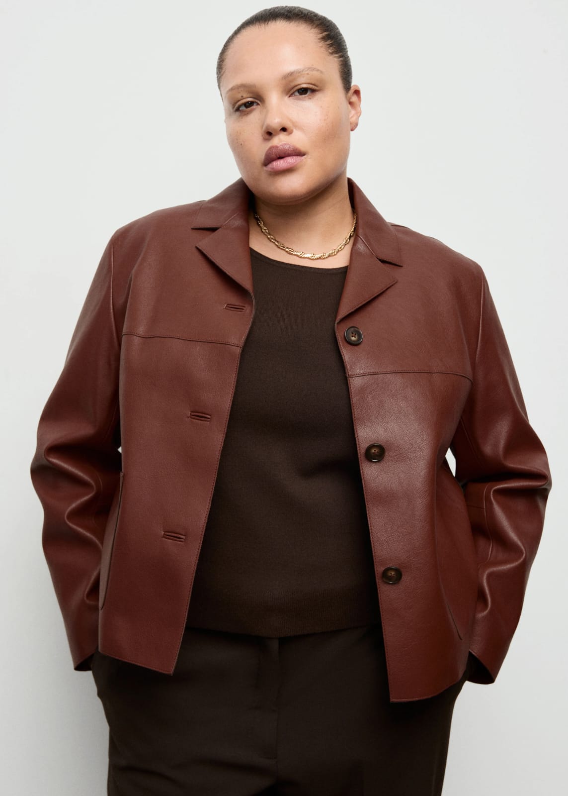 Chaqueta efecto piel Mango
