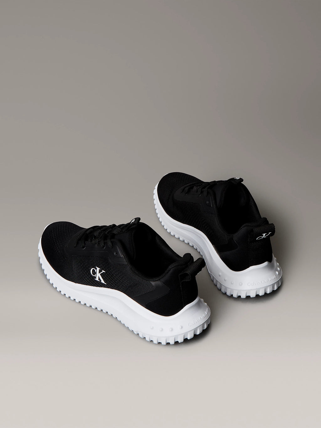 Zapatillas ultraligeras de malla transpirable